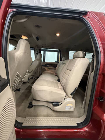 2005 Ford Excursion XLT