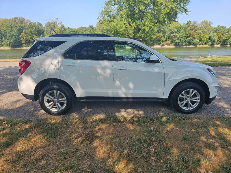 Used 2017 Chevrolet Equinox LT with VIN 2GNFLFEK0H6122110 for sale in Terre Haute, IN