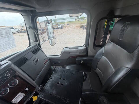 2019 Kenworth T270