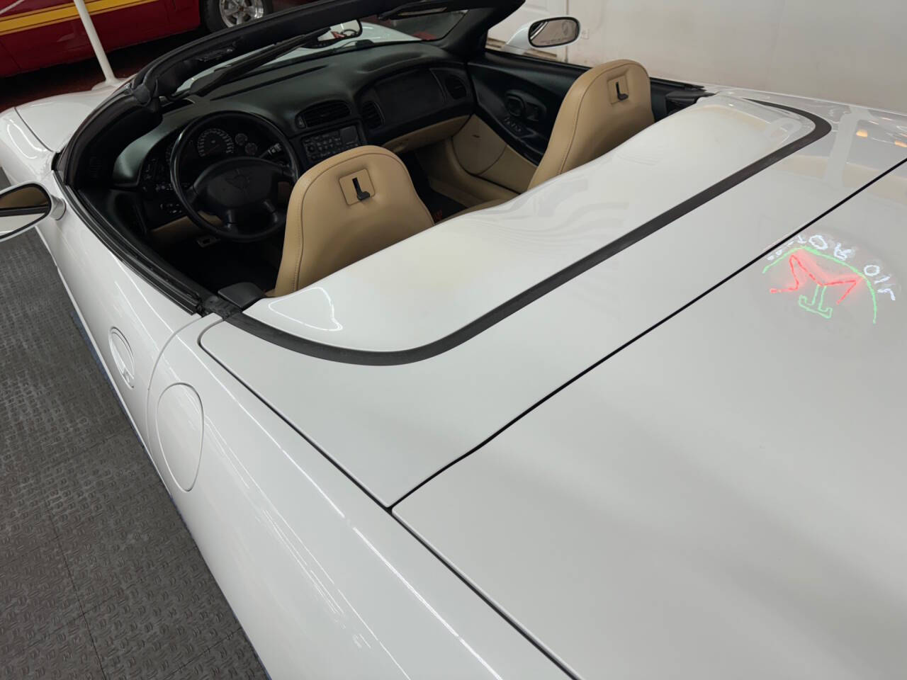 2004 Chevrolet Corvette 20