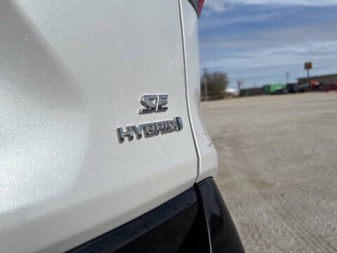 2023 Toyota RAV4 Hybrid SE