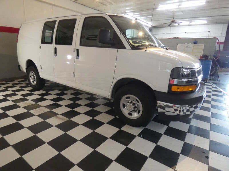 2023 Chevrolet Express 2500