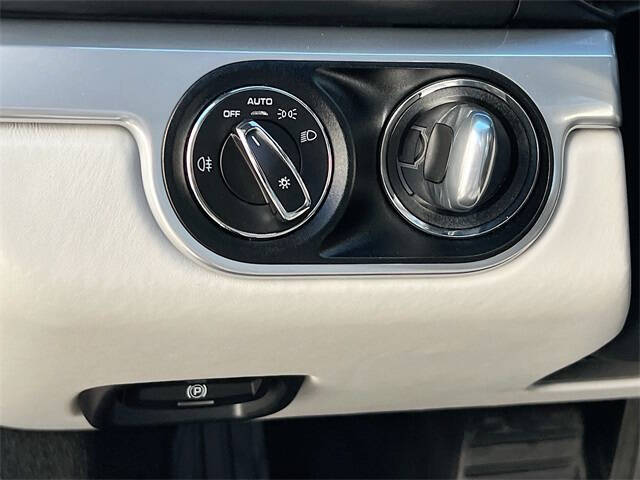 2025 Porsche 718 Cayman Style Edition