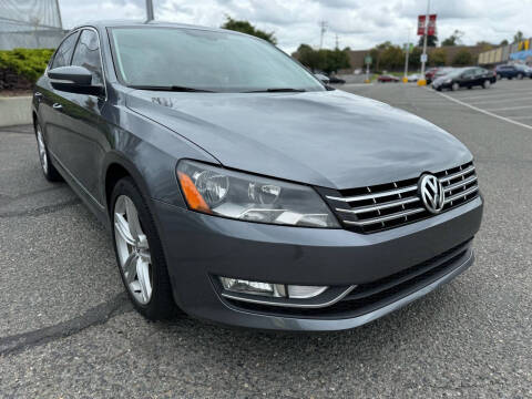 2013 Volkswagen Passat for sale at Bright Star Motors in Tacoma WA