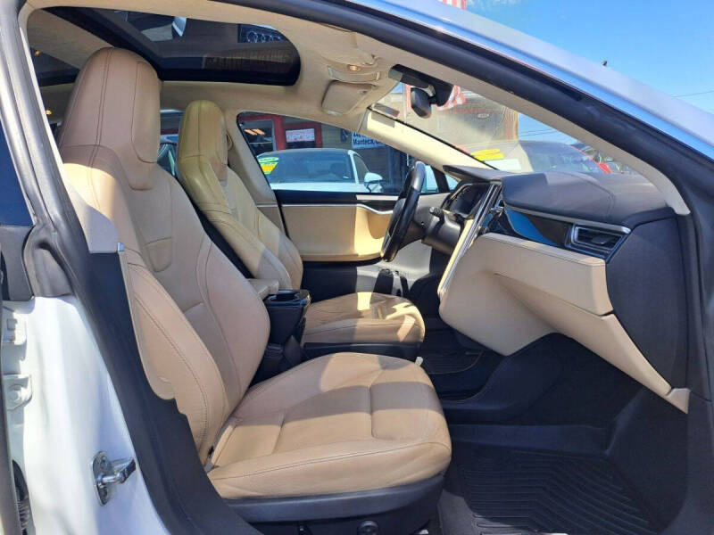 2015 Tesla Model S