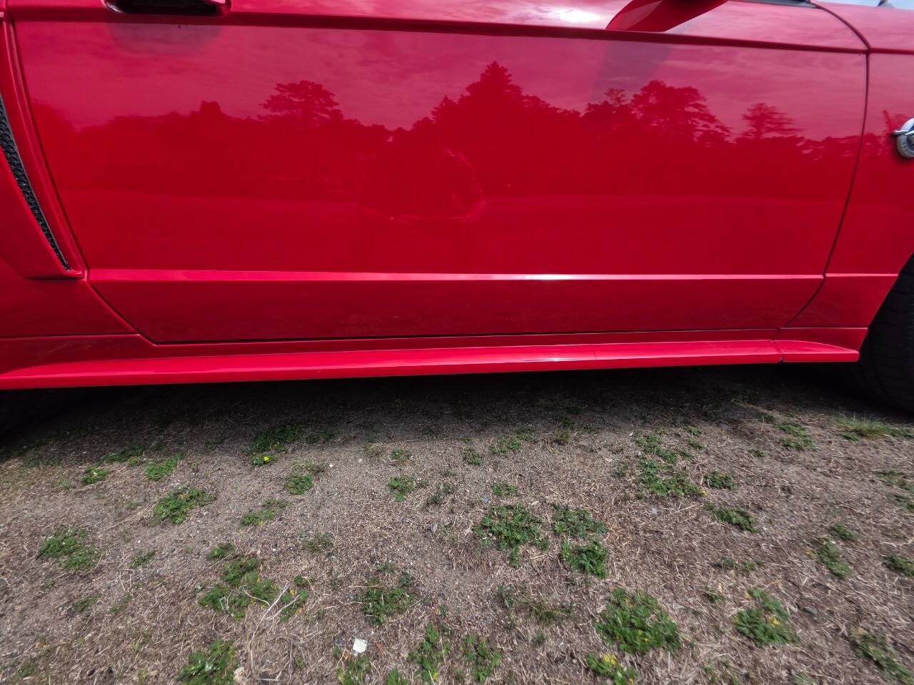 2004 Ford Mustang 82