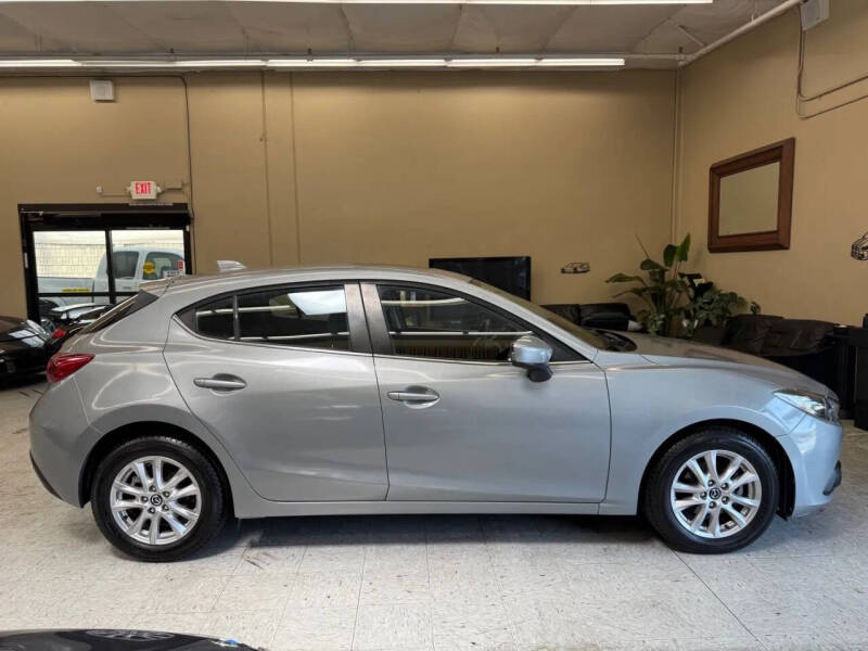 2015 Mazda MAZDA3 i Touring