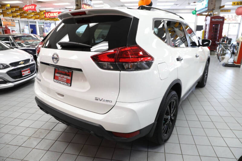 2017 Nissan Rogue SV