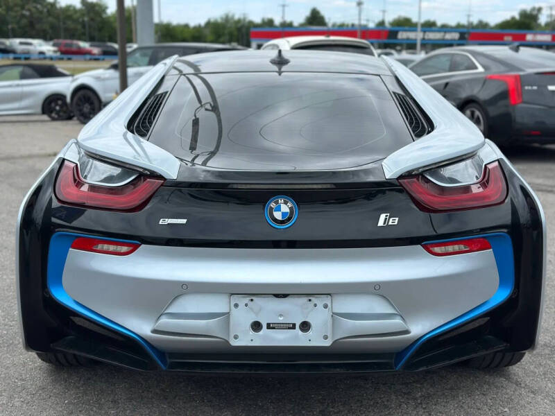 2016 BMW i8