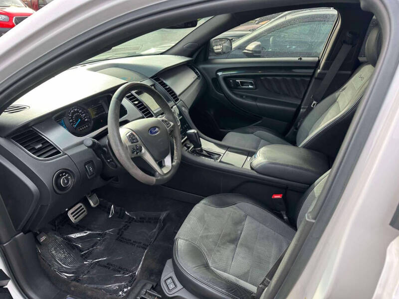 2018 Ford Taurus SHO