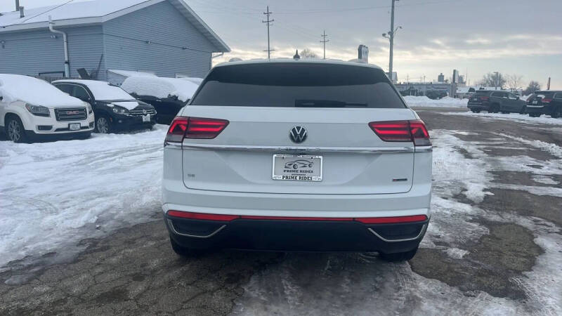 2020 Volkswagen Atlas Cross Sport SE 4Motion