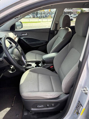 2018 Hyundai Santa Fe SE