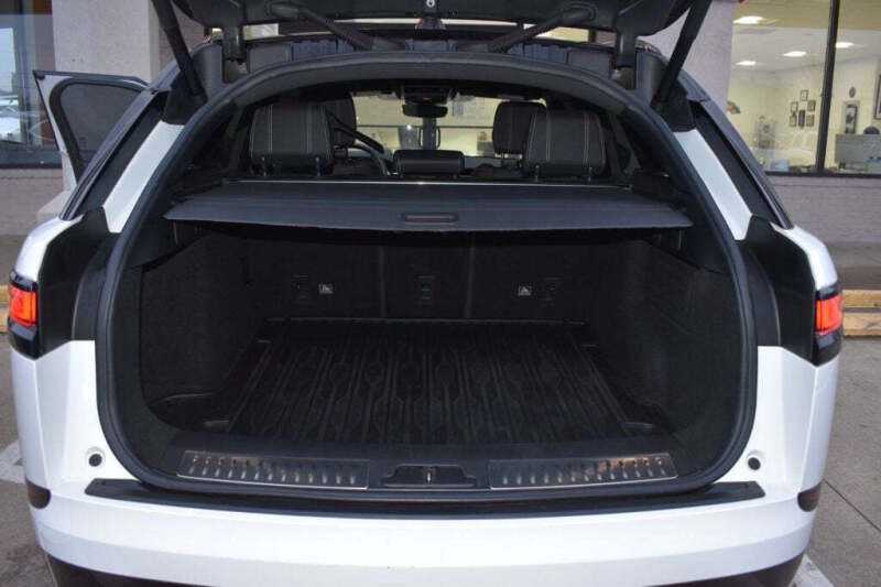 2019 Land Rover Range Rover Velar P340 R-Dynamic SE