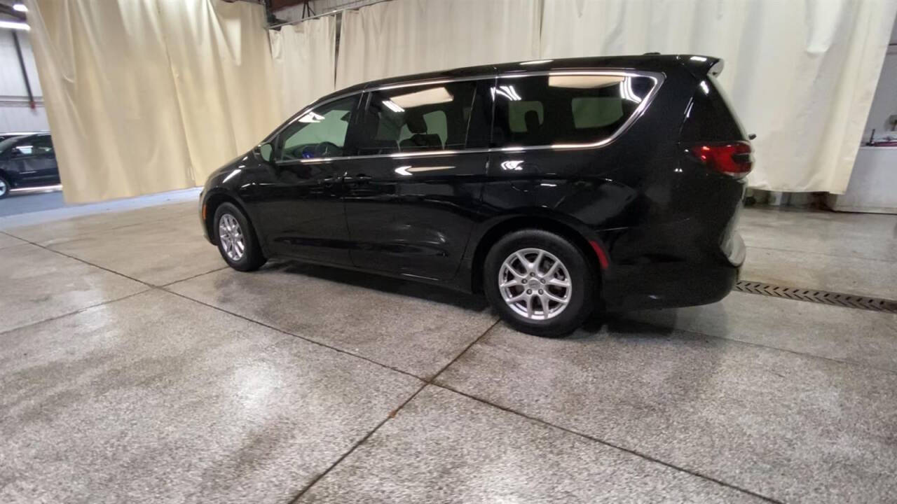 2023 Chrysler Pacifica for sale at Victoria Auto Sales in Victoria, MN