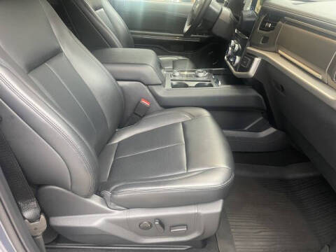 2023 Ford Expedition MAX XLT