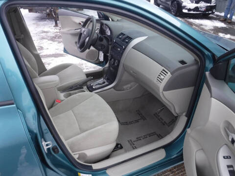 2010 Toyota Corolla LE