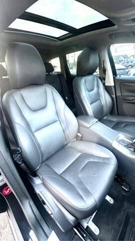 2015 Volvo XC60 T6 Platinum