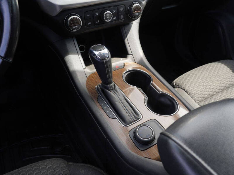 2019 GMC Acadia SLE-1
