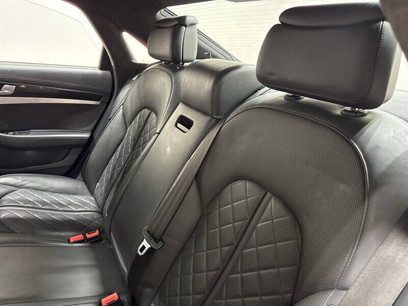 2015 Audi S8 4.0T quattro