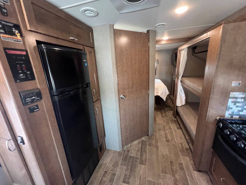 2019 Winnebago Intent 31P Class A RV