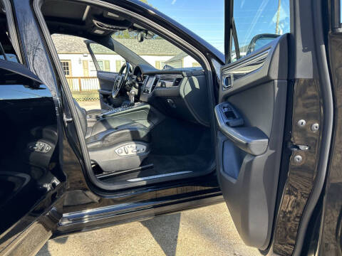 2016 Porsche Macan Turbo