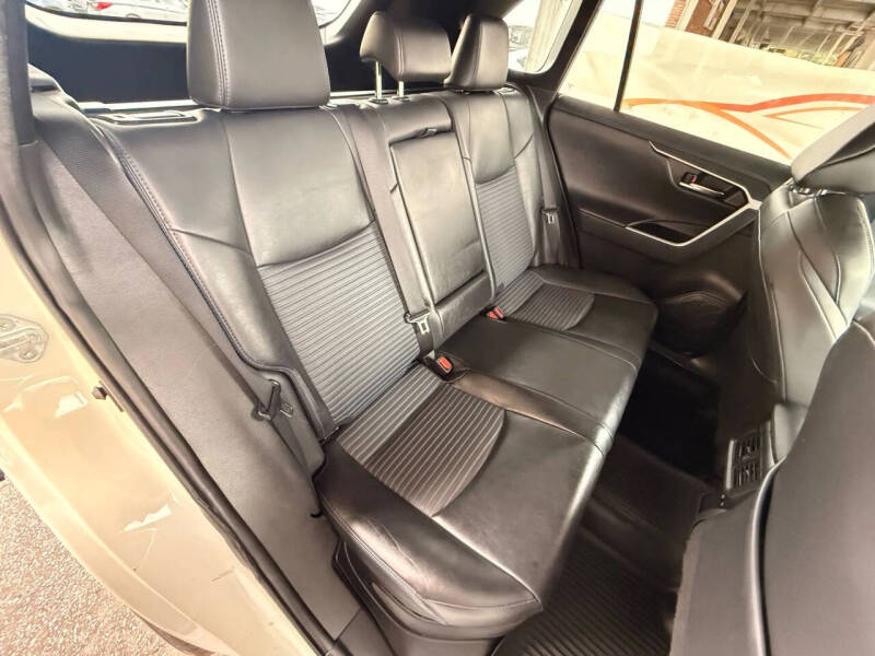 2021 Toyota RAV4 Hybrid XSE