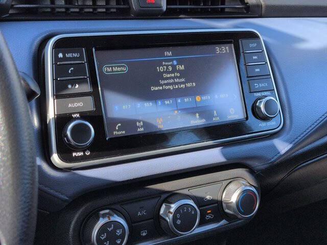 2023 Nissan Versa SV