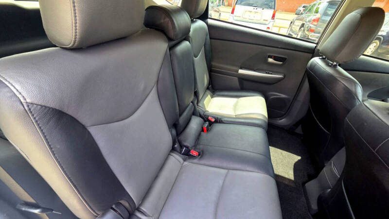 2012 Toyota Prius v Five