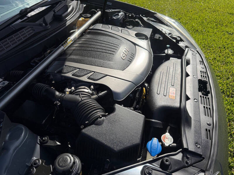 2016 Hyundai Genesis Coupe 3.8 R-Spec