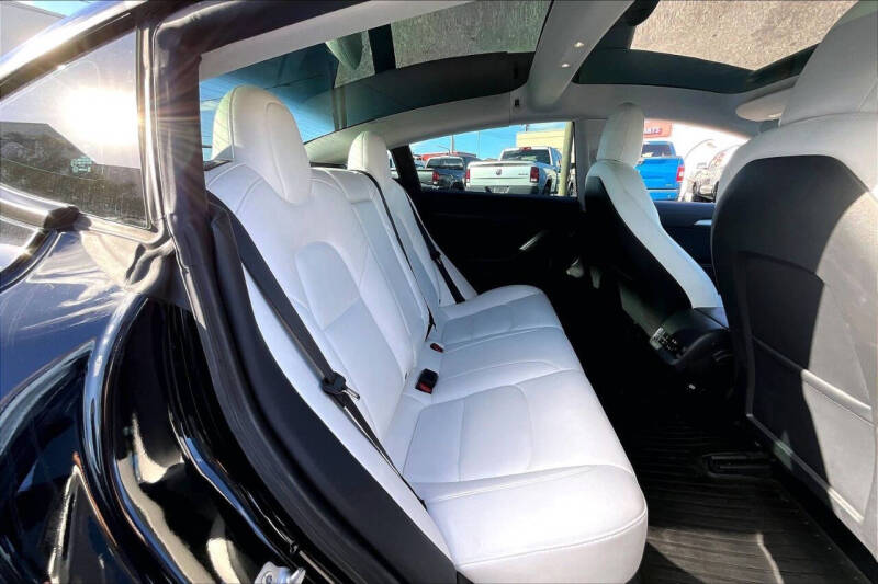 2021 Tesla Model 3 Standard Range Plus