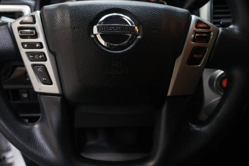 2018 Nissan Titan SV