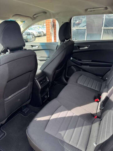 2015 Ford Edge SE