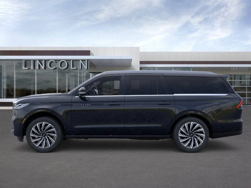 2025 Lincoln Navigator L Black Label