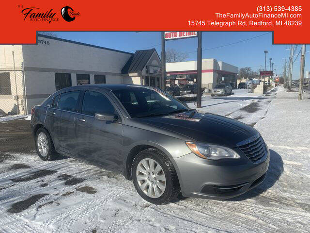 2013 Chrysler 200 for sale at The Family Auto Finance in Redford MI