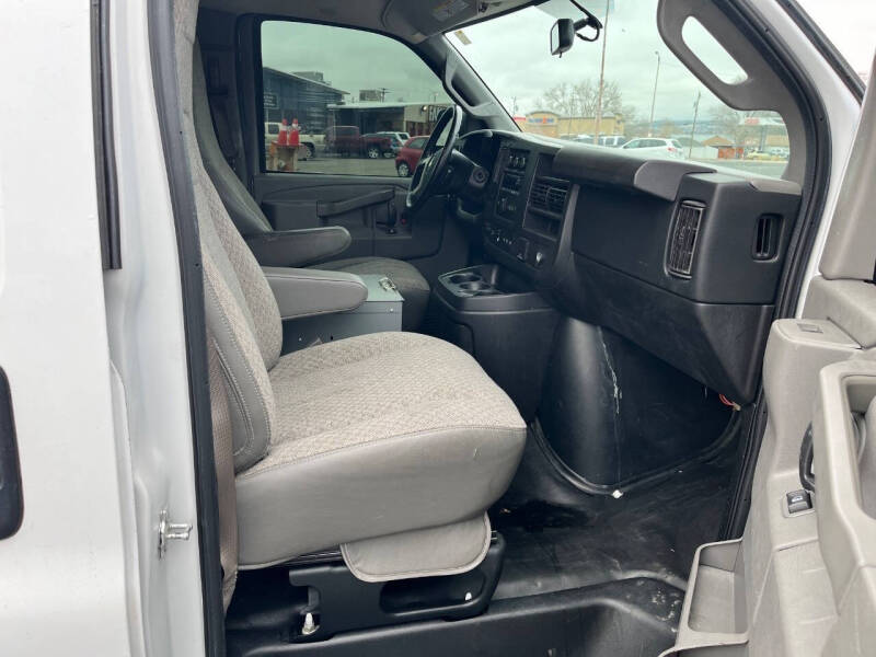 2018 Chevrolet Express 2500