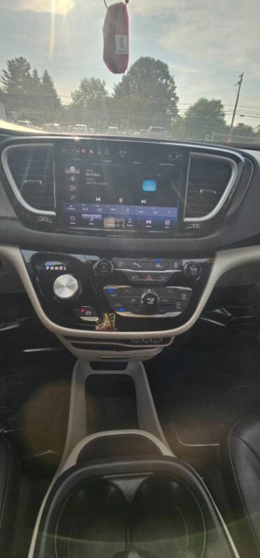 2022 Chrysler Pacifica Touring L