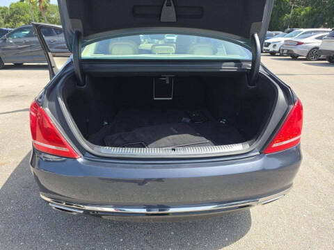 2017 Genesis G90