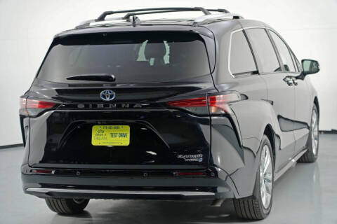 2024 Toyota Sienna Platinum 7-Passenger