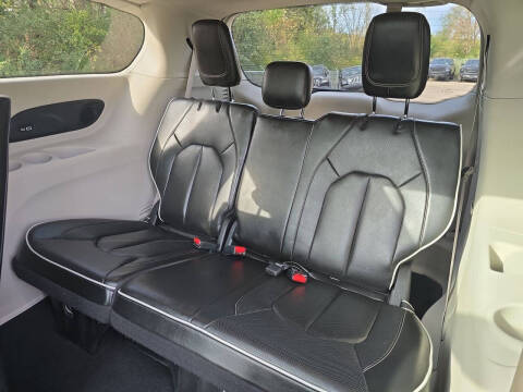 2022 Chrysler Pacifica Hybrid Limited