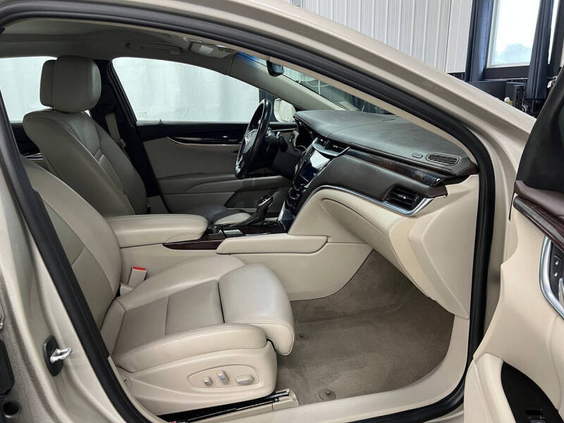 2013 Cadillac XTS Luxury Collection