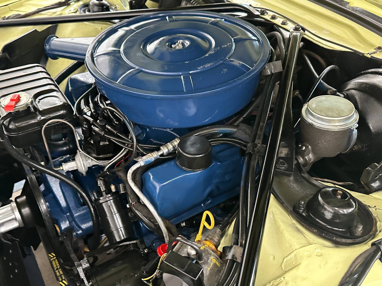 1966 Ford Thunderbird 59