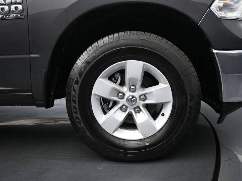 2024 RAM 1500 Classic SLT