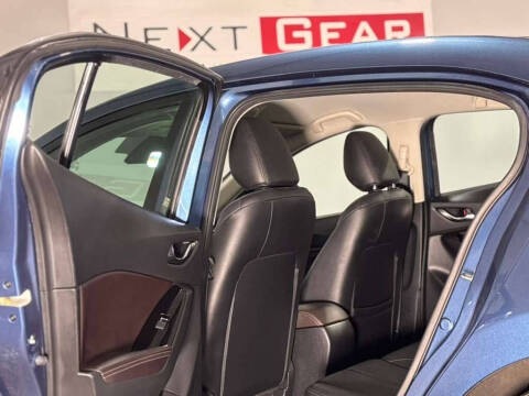 2018 Mazda MAZDA3 Touring