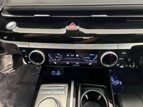2023 Genesis G80