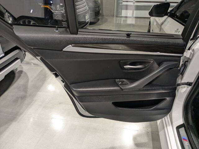 2013 BMW 5 Series 550i xDrive