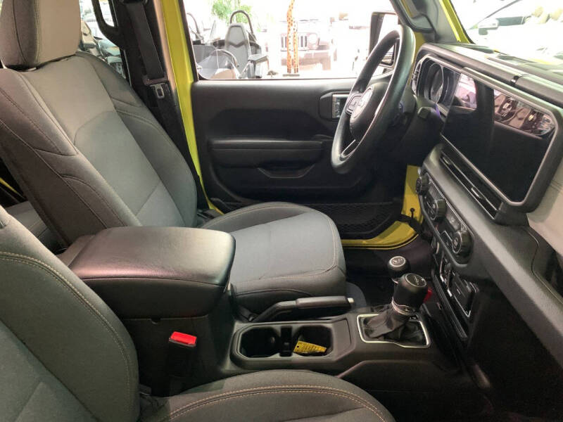 2024 Jeep Gladiator NightHawk