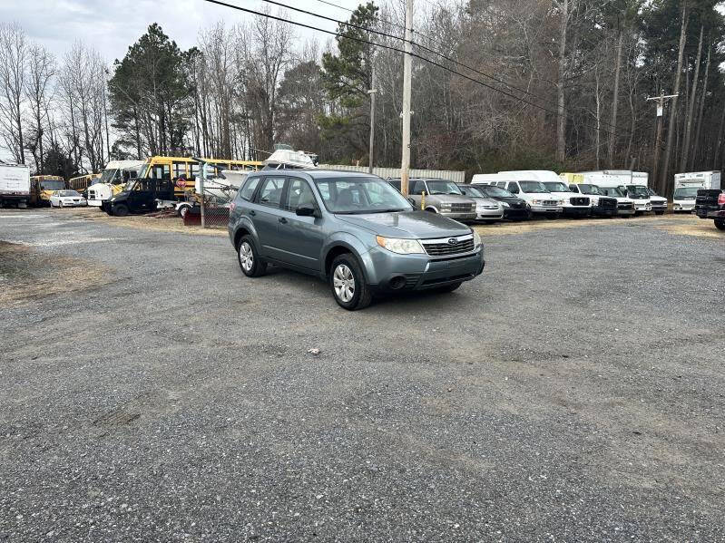 2010 Subaru Forester X photo 5