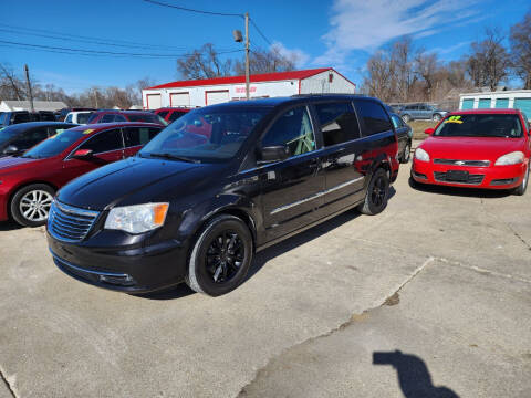 2014 Chrysler Town and Country for sale at Cicero Auto Sales LLC in Des Moines IA