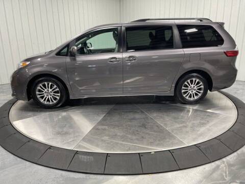 2018 Toyota Sienna for sale at HILAND TOYOTA in Moline IL