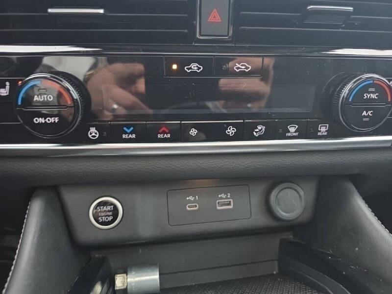 2022 Nissan Rogue SL